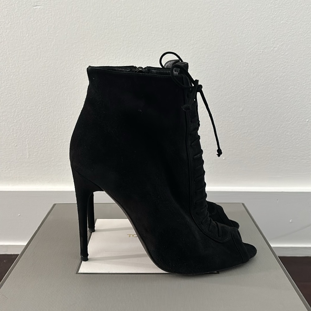 Tom Ford Black Suede Lace Up Open-Toe Booties (38)